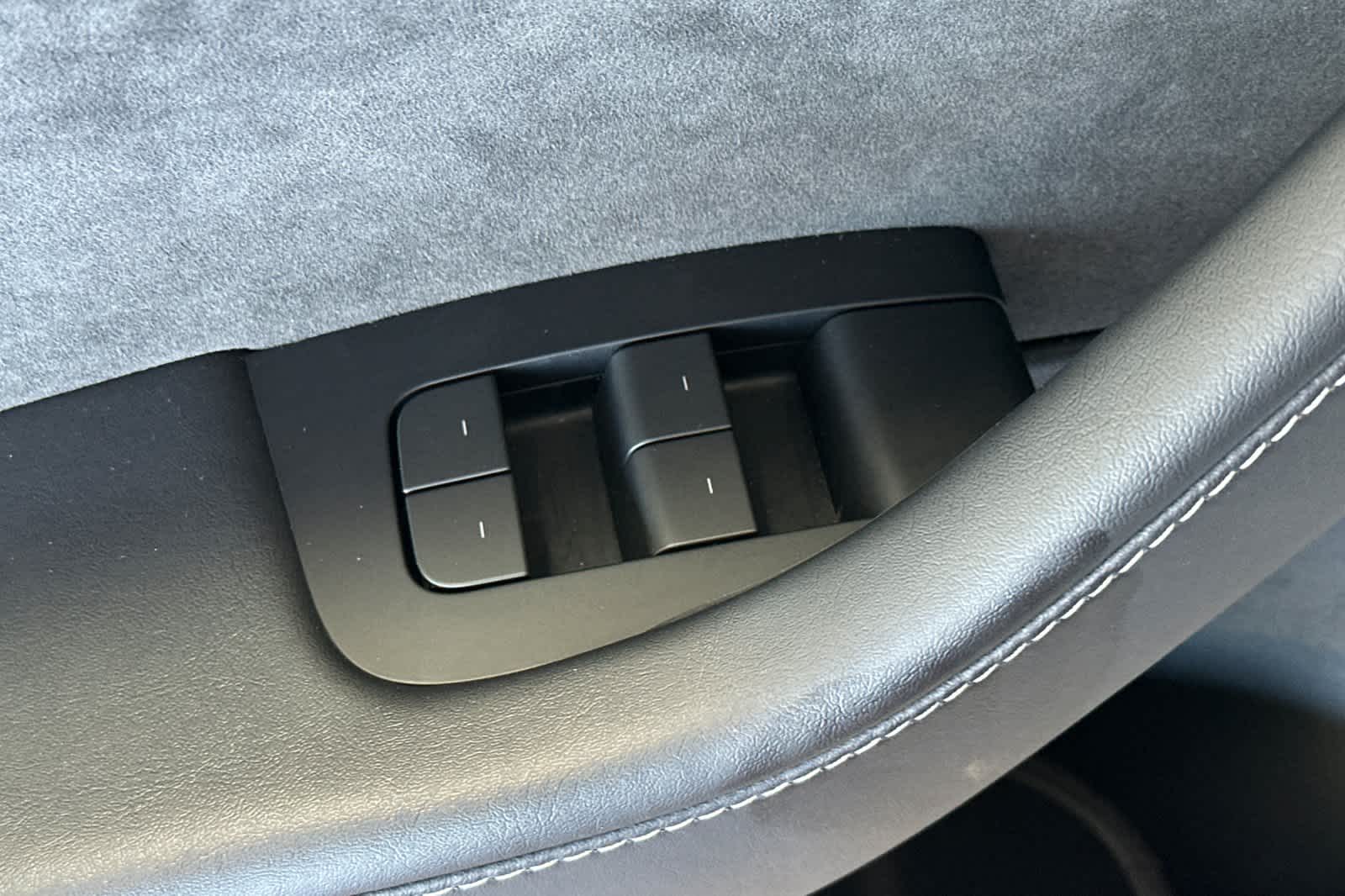 2023 Tesla Model 3  13
