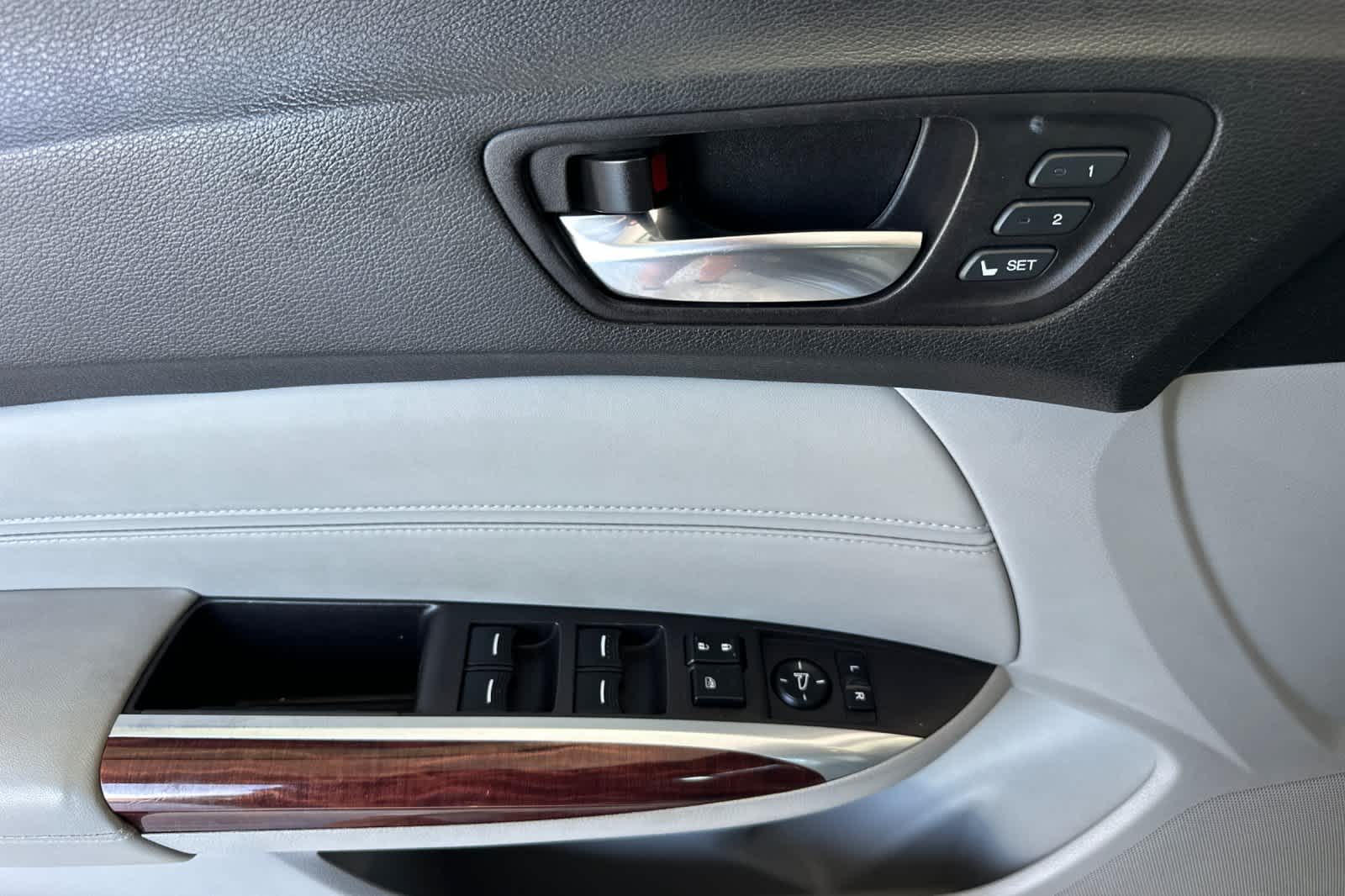 2016 Acura TLX Base 12