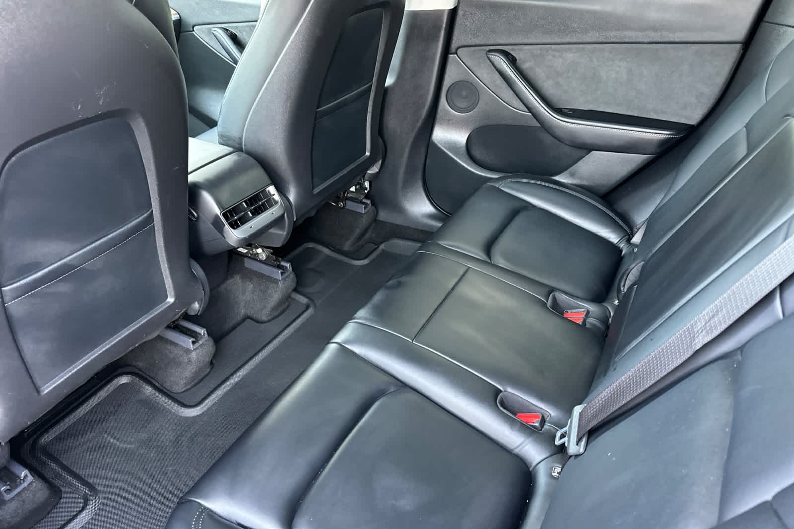 Thumbnail: 2021 Tesla Model Y - 4