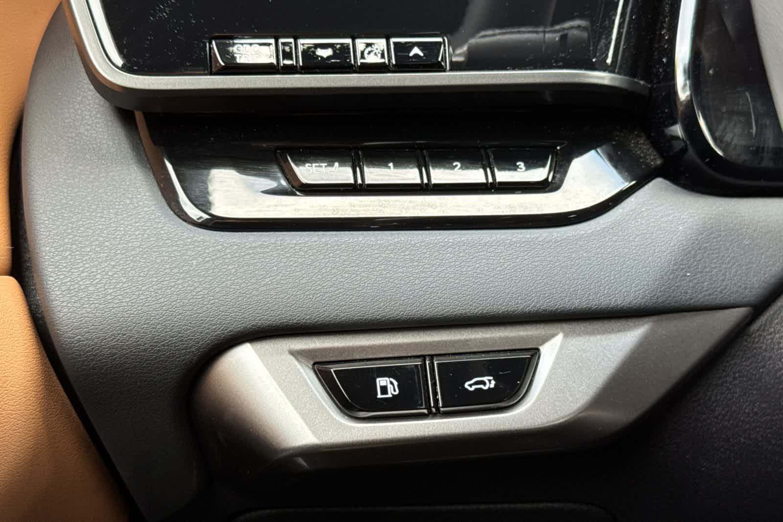 Thumbnail: 2025 Lexus RX - 31