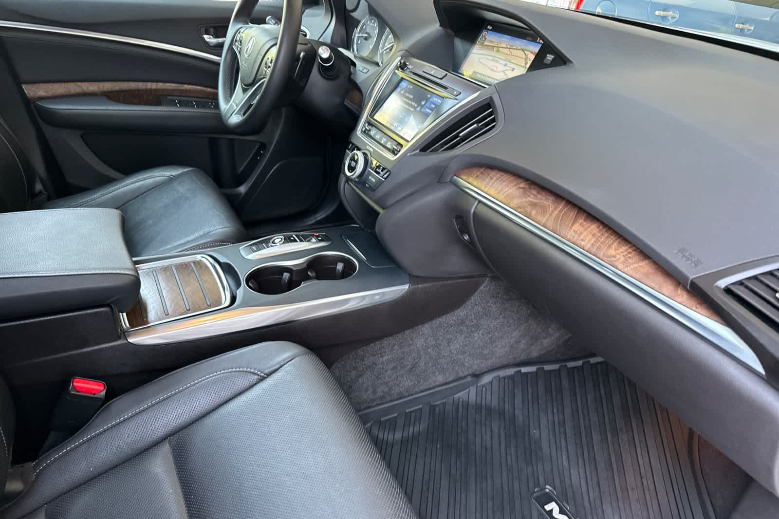 Thumbnail: 2020 Acura MDX - 18