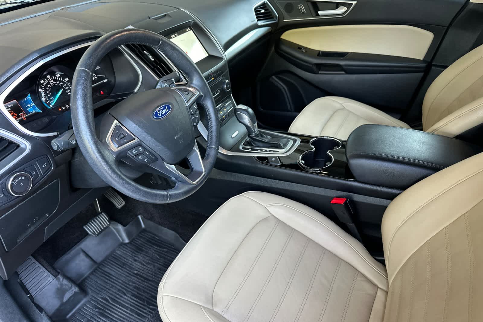 2018 Ford Edge SEL 11