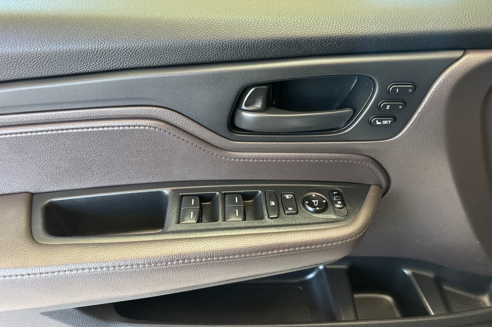 2019 Honda Odyssey EX-L 12