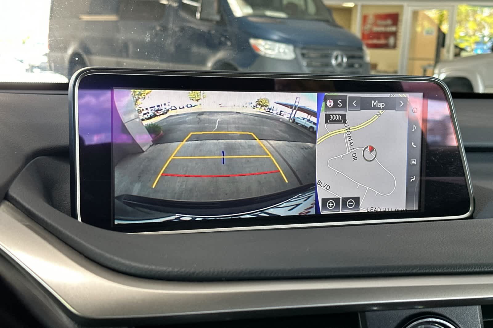 Thumbnail: 2019 Lexus RX - 22