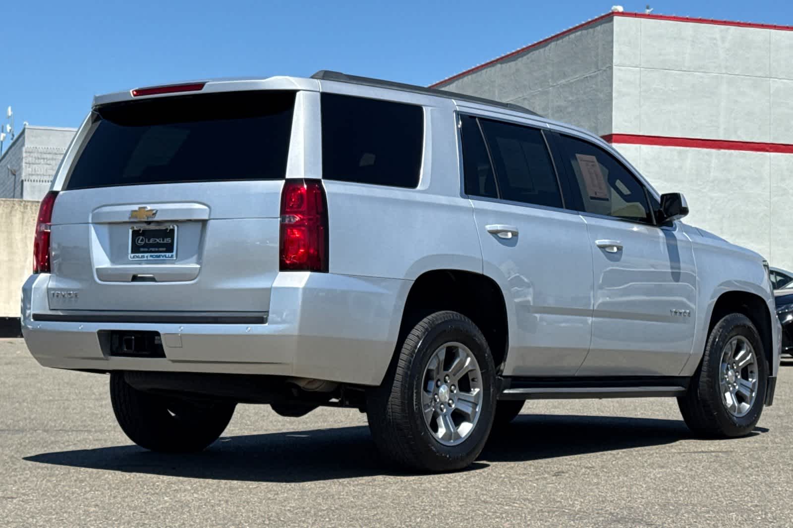 Thumbnail: 2018 Chevrolet Tahoe - 2