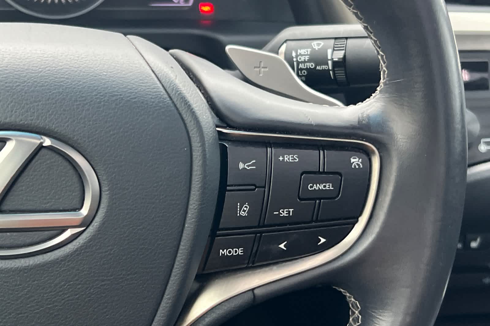 Thumbnail: 2019 Lexus ES - 27