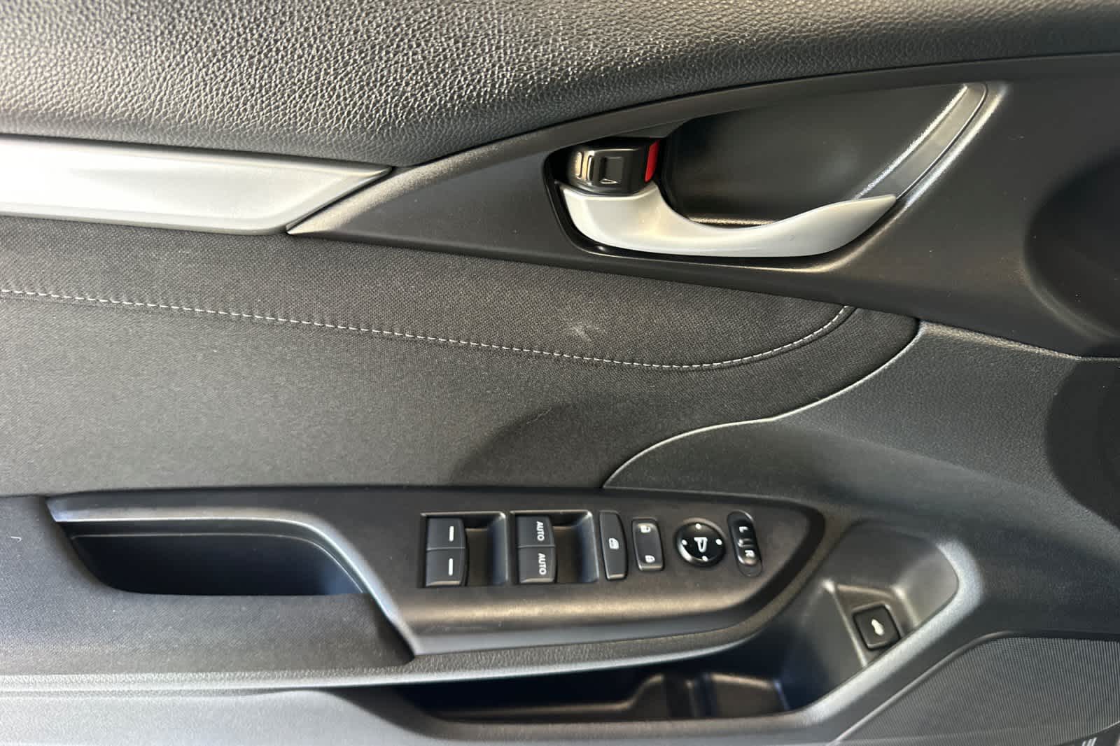 Thumbnail: 2018 Honda Civic - 12