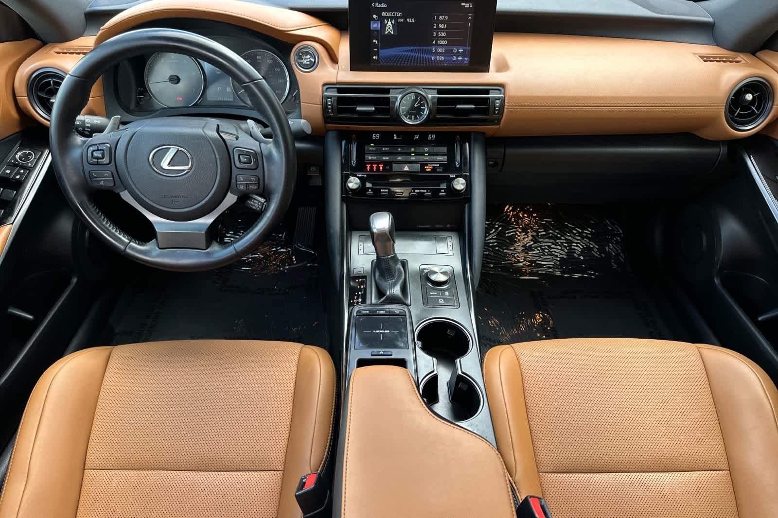 Thumbnail: 2024 Lexus IS - 3