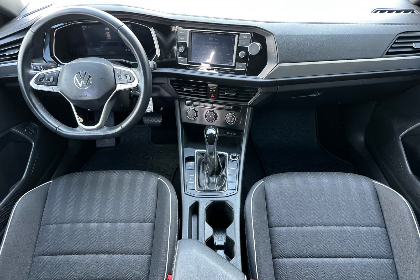 Thumbnail: 2022 Volkswagen Jetta - 3