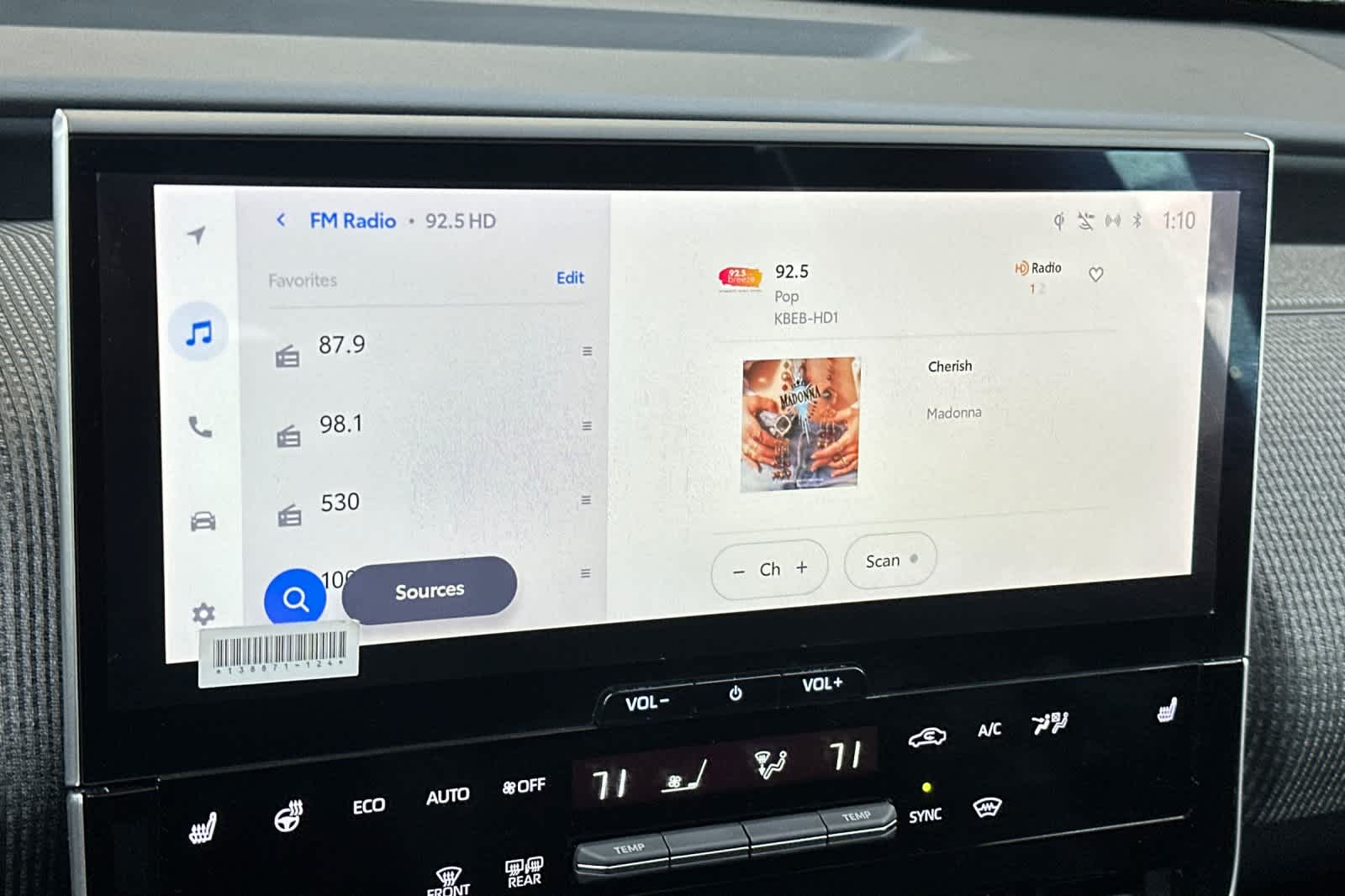 Thumbnail: 2023 Toyota bZ4X - 20