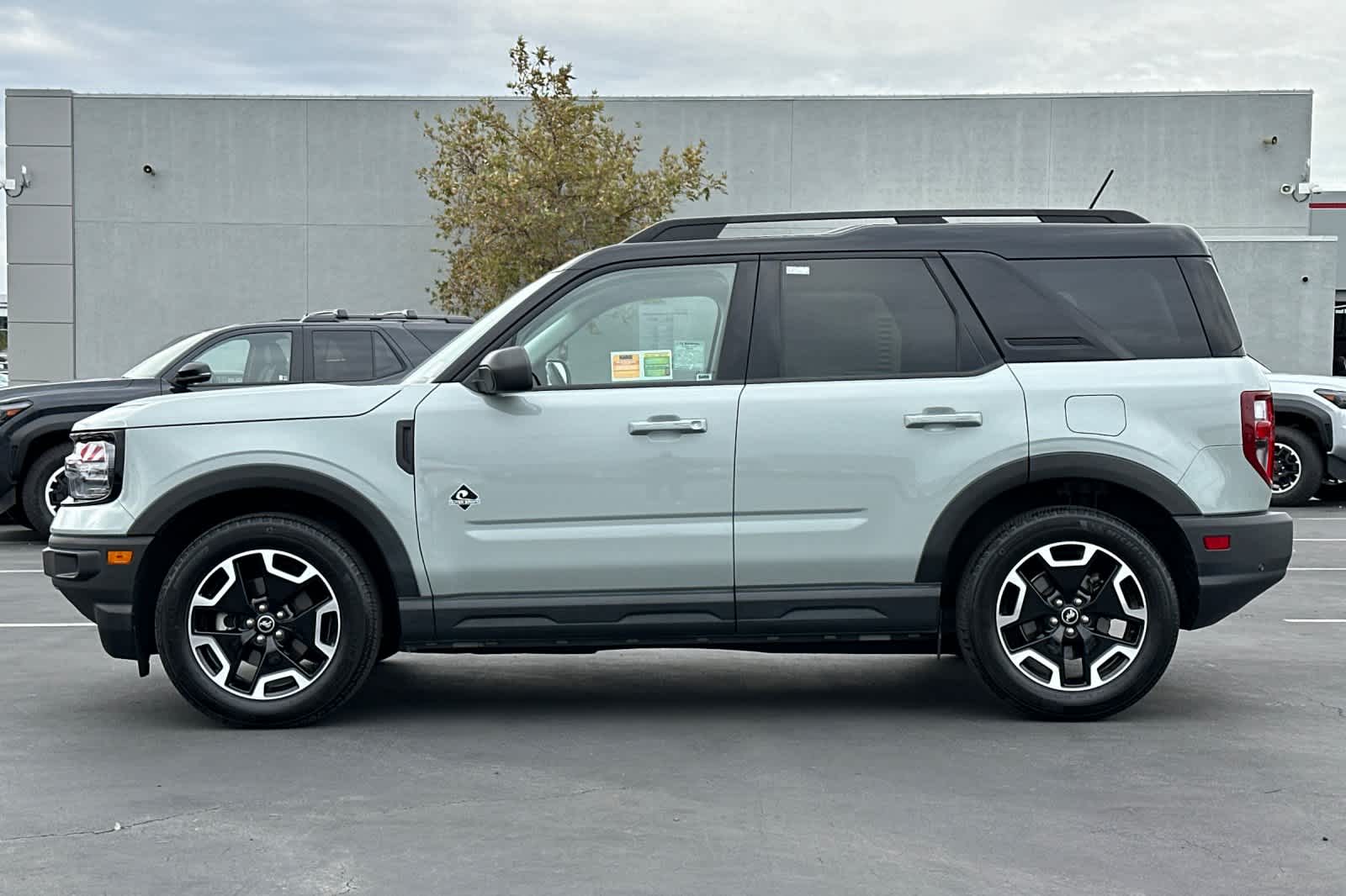Thumbnail: 2021 Ford Bronco Sport - 9