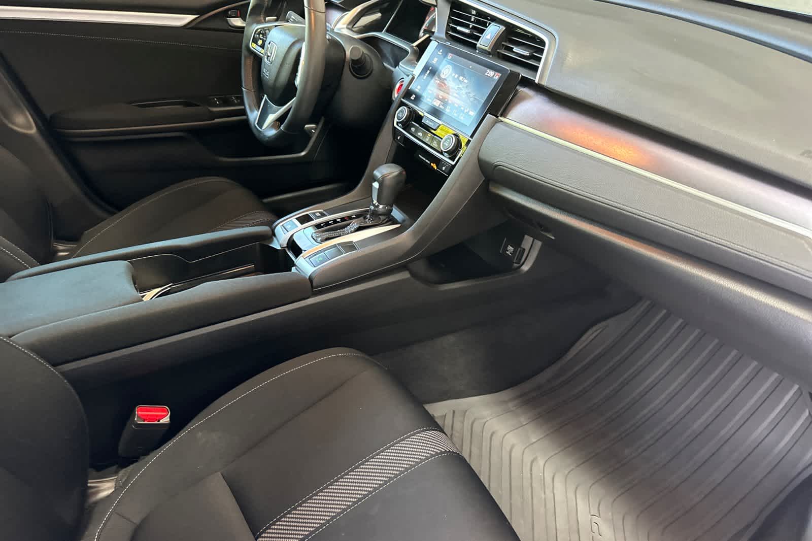 Thumbnail: 2018 Honda Civic - 15
