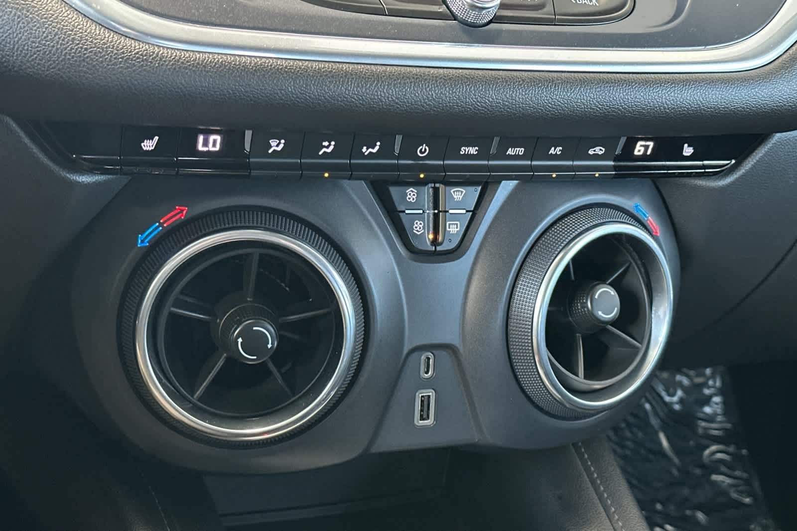 Thumbnail: 2021 Chevrolet Blazer - 22