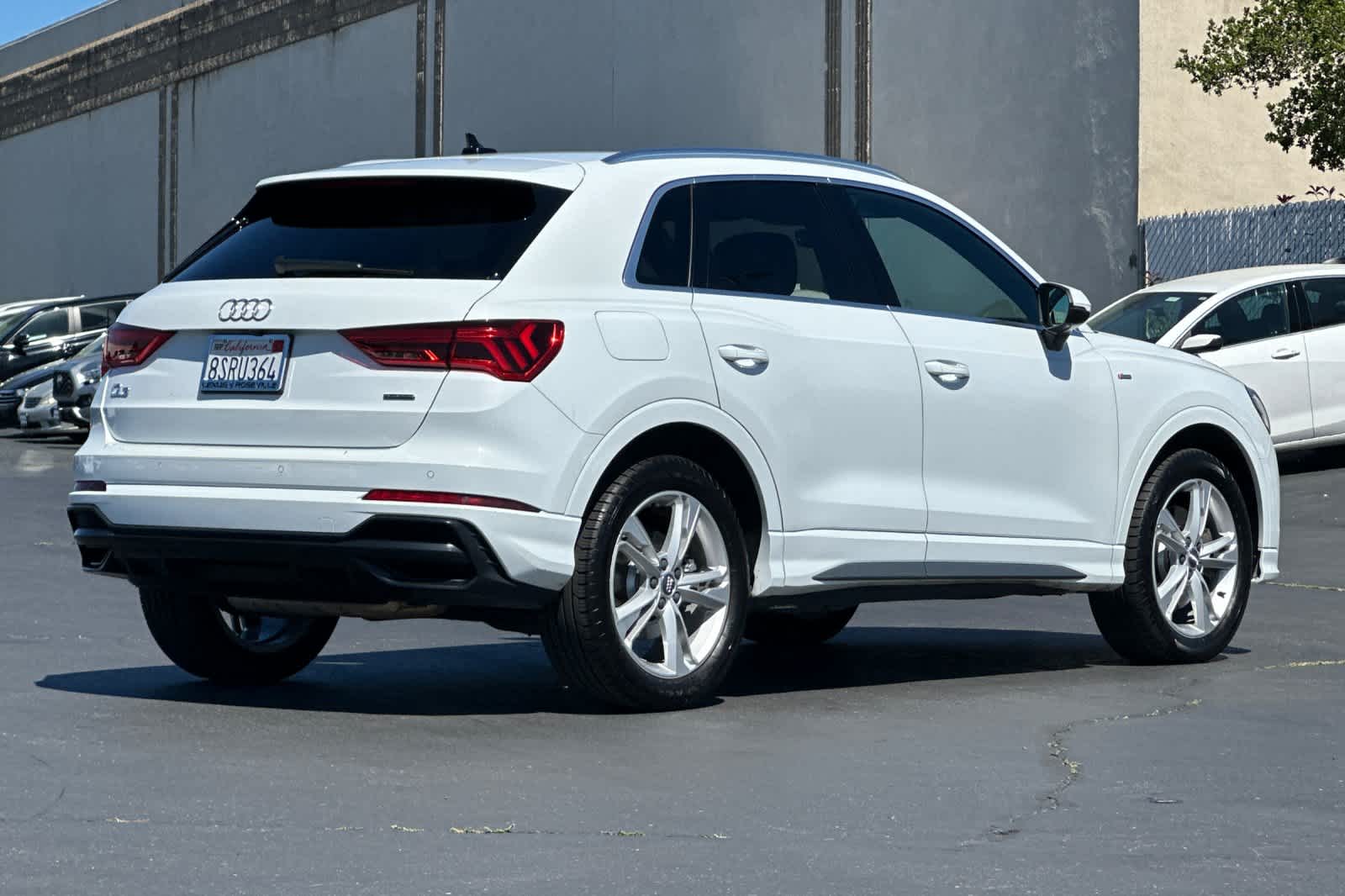 Thumbnail: 2020 Audi Q3 - 2