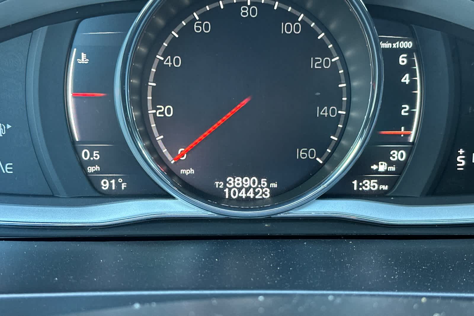 Thumbnail: 2017 Volvo S60 - 28