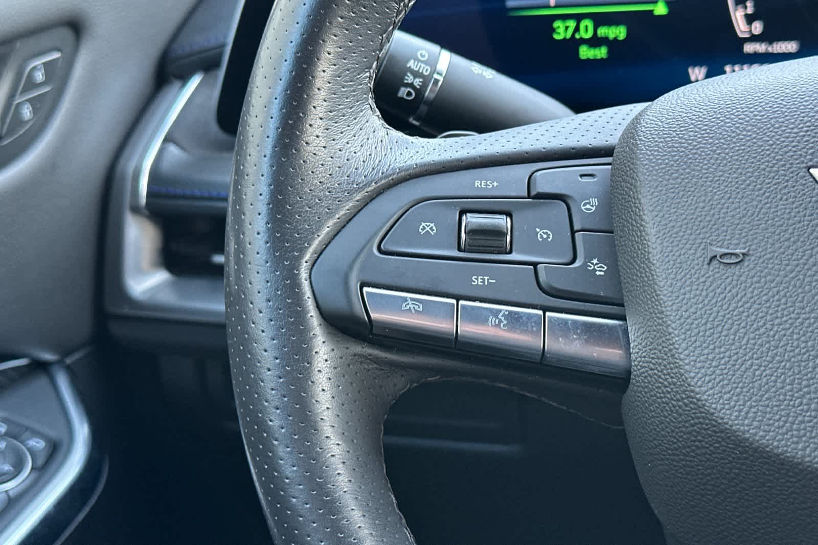 Thumbnail: 2024 Cadillac XT4 - 27