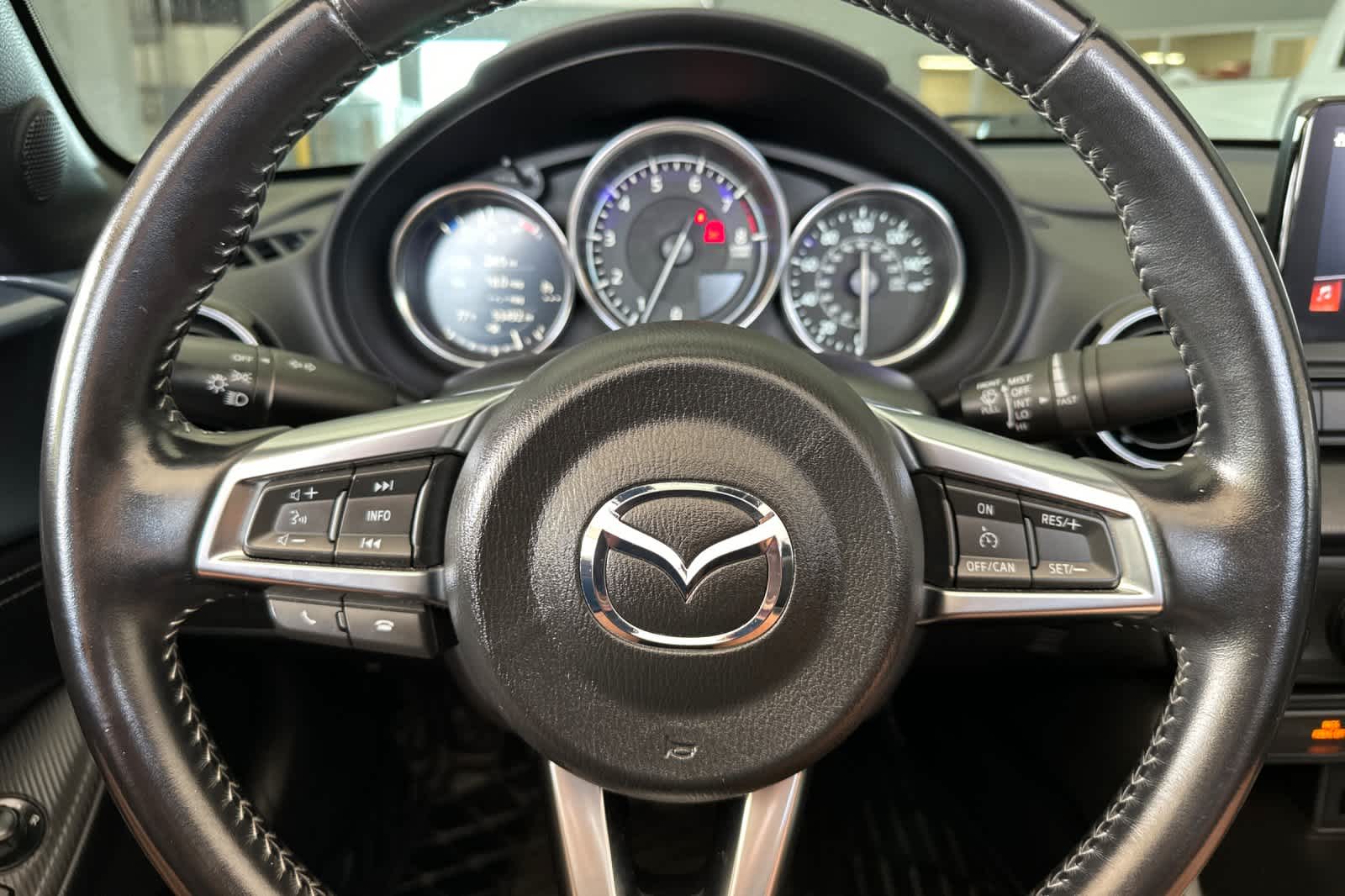 Thumbnail: 2020 Mazda MX-5 Miata - 20
