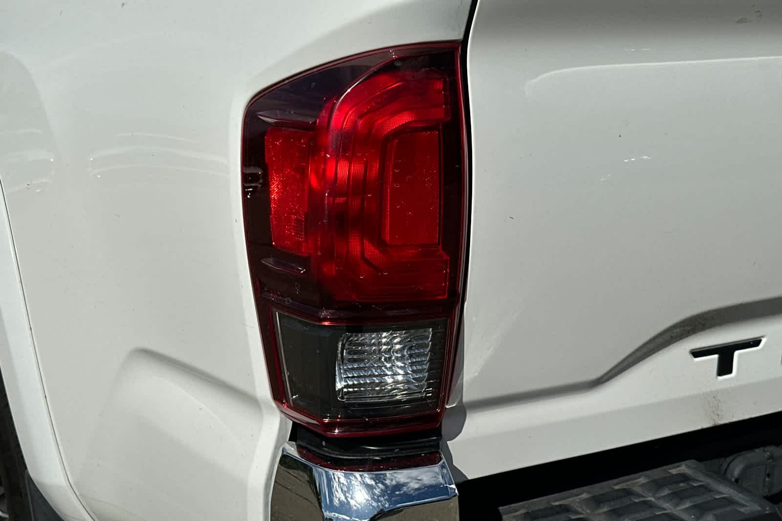 Thumbnail: 2022 Toyota Tacoma - 15