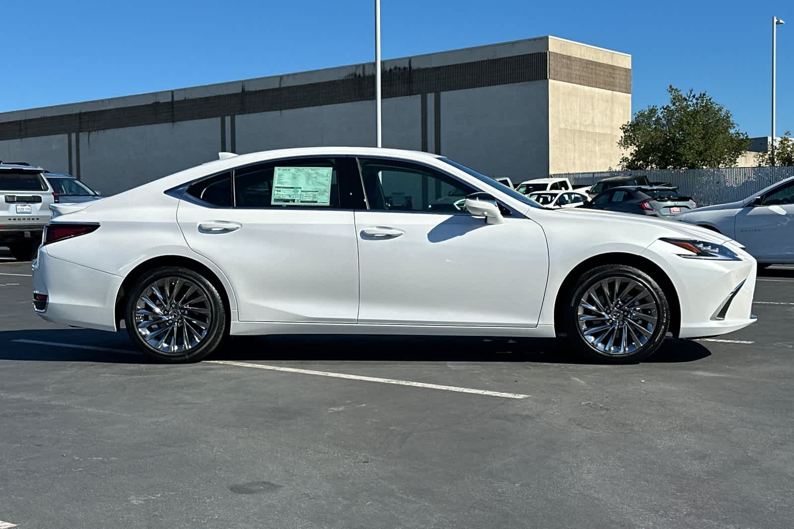 Thumbnail: 2025 Lexus ES - 6