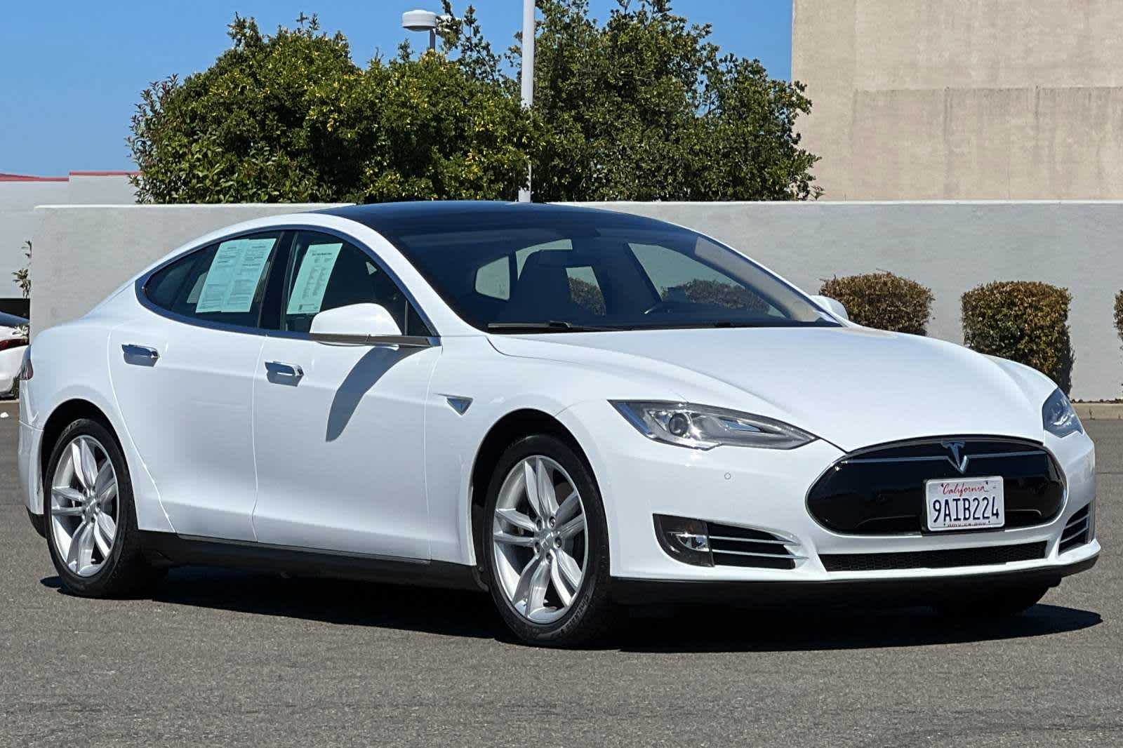 2014 Tesla Model S Base 5