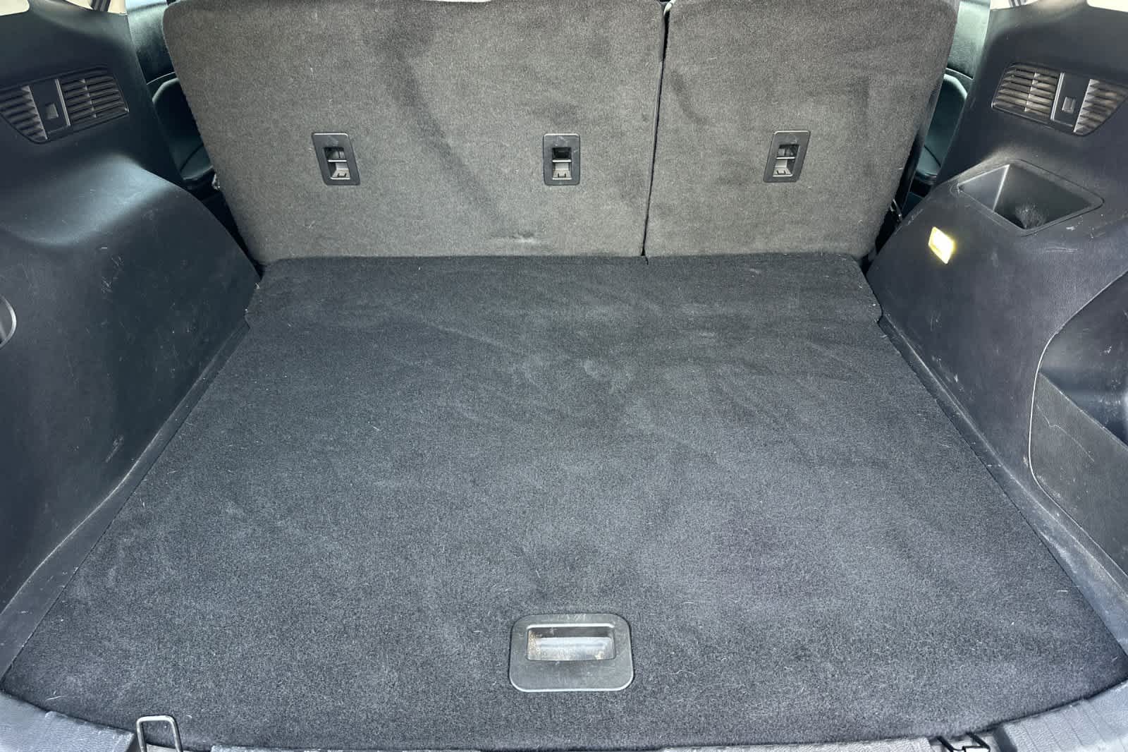 Thumbnail: 2015 Ford Edge - 16