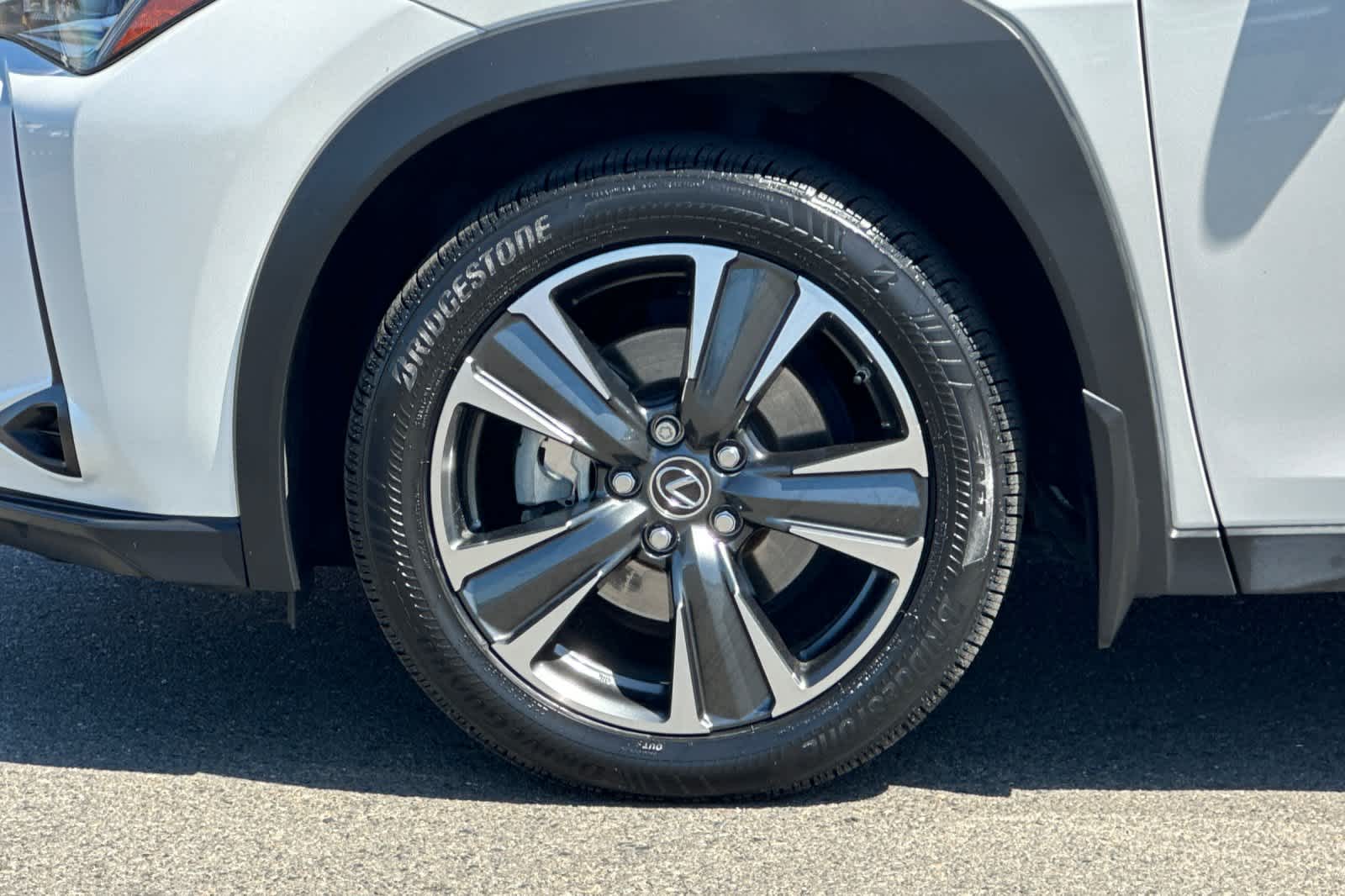 Thumbnail: 2022 Lexus UX - 30