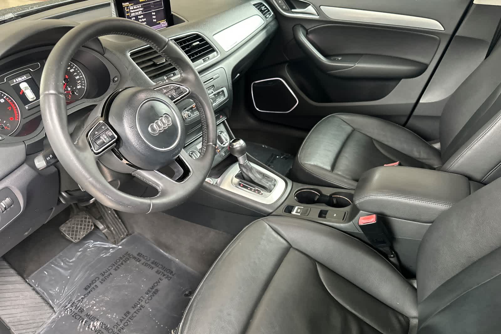 Thumbnail: 2015 Audi Q3 - 11