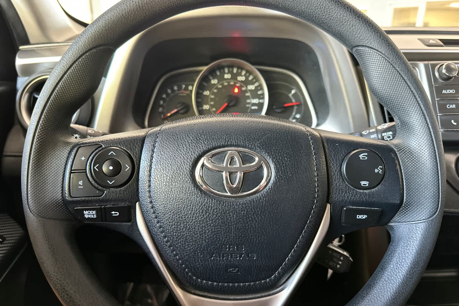 Thumbnail: 2015 Toyota RAV4 - 23