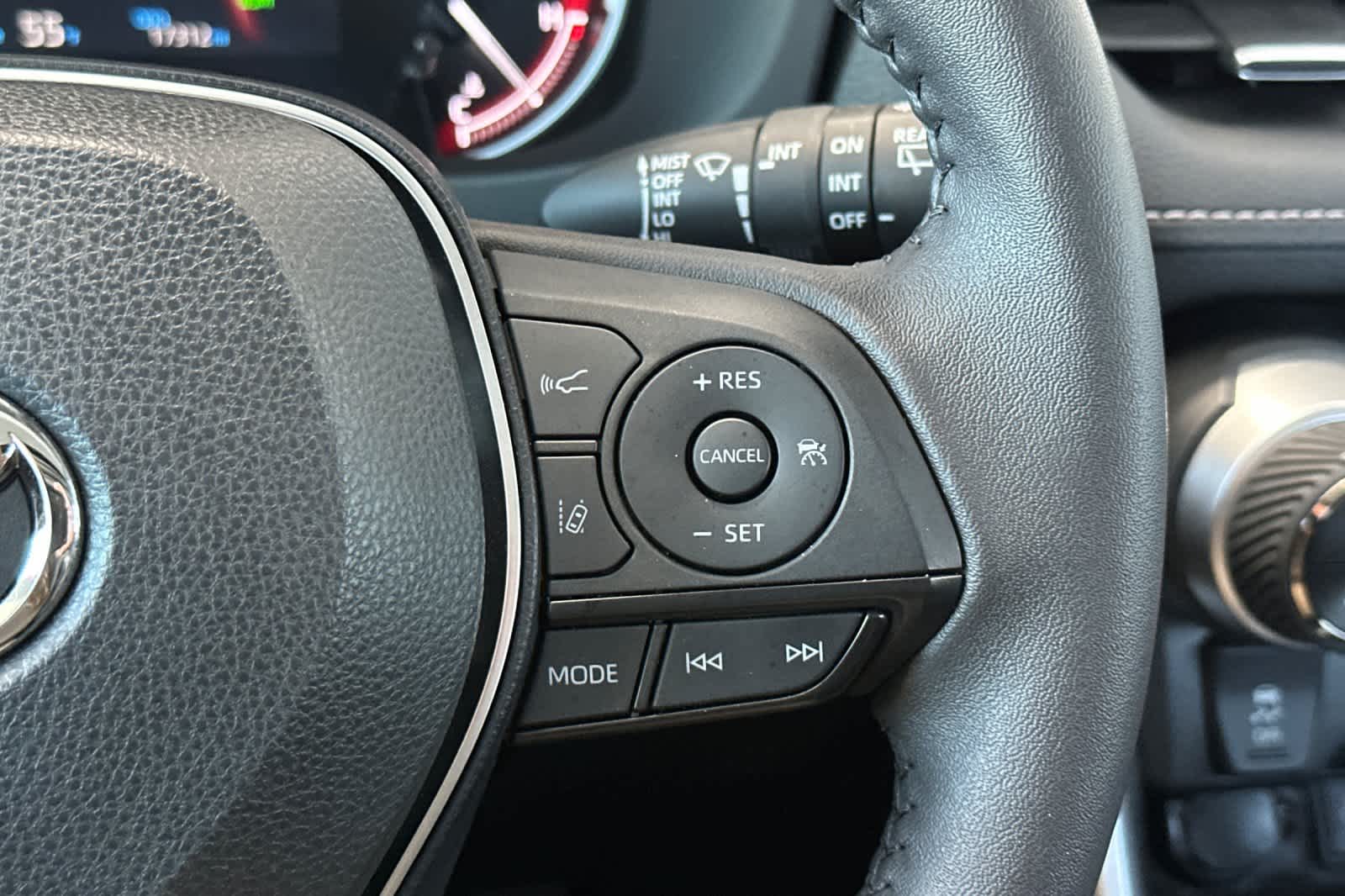 Thumbnail: 2024 Toyota RAV4 - 26