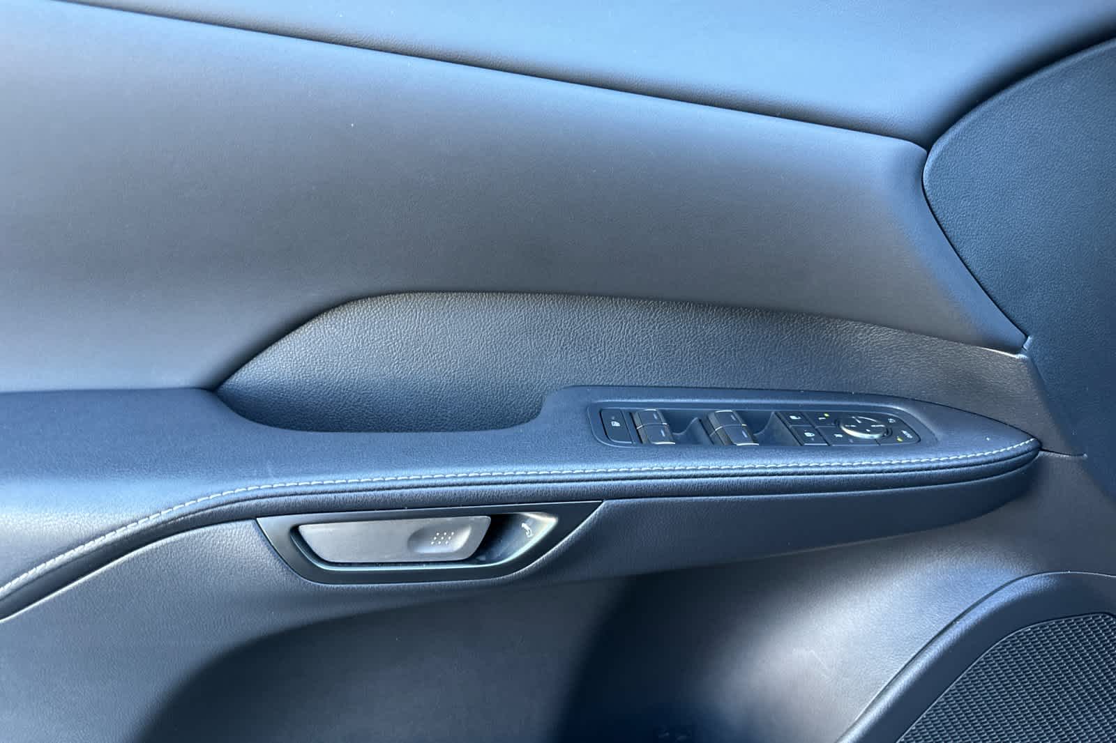 Thumbnail: 2025 Lexus RX - 12