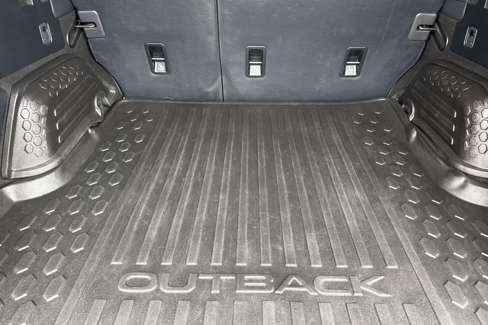 Thumbnail: 2022 Subaru Outback - 16