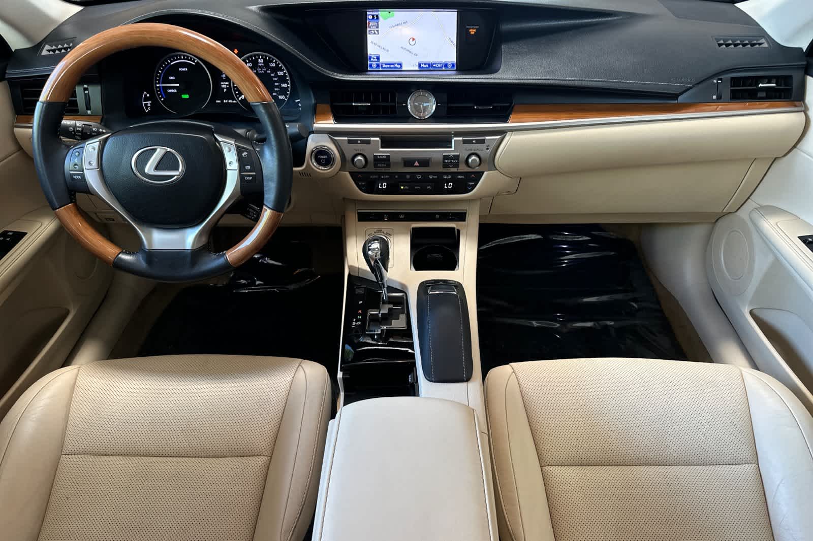 Thumbnail: 2014 Lexus ES - 3