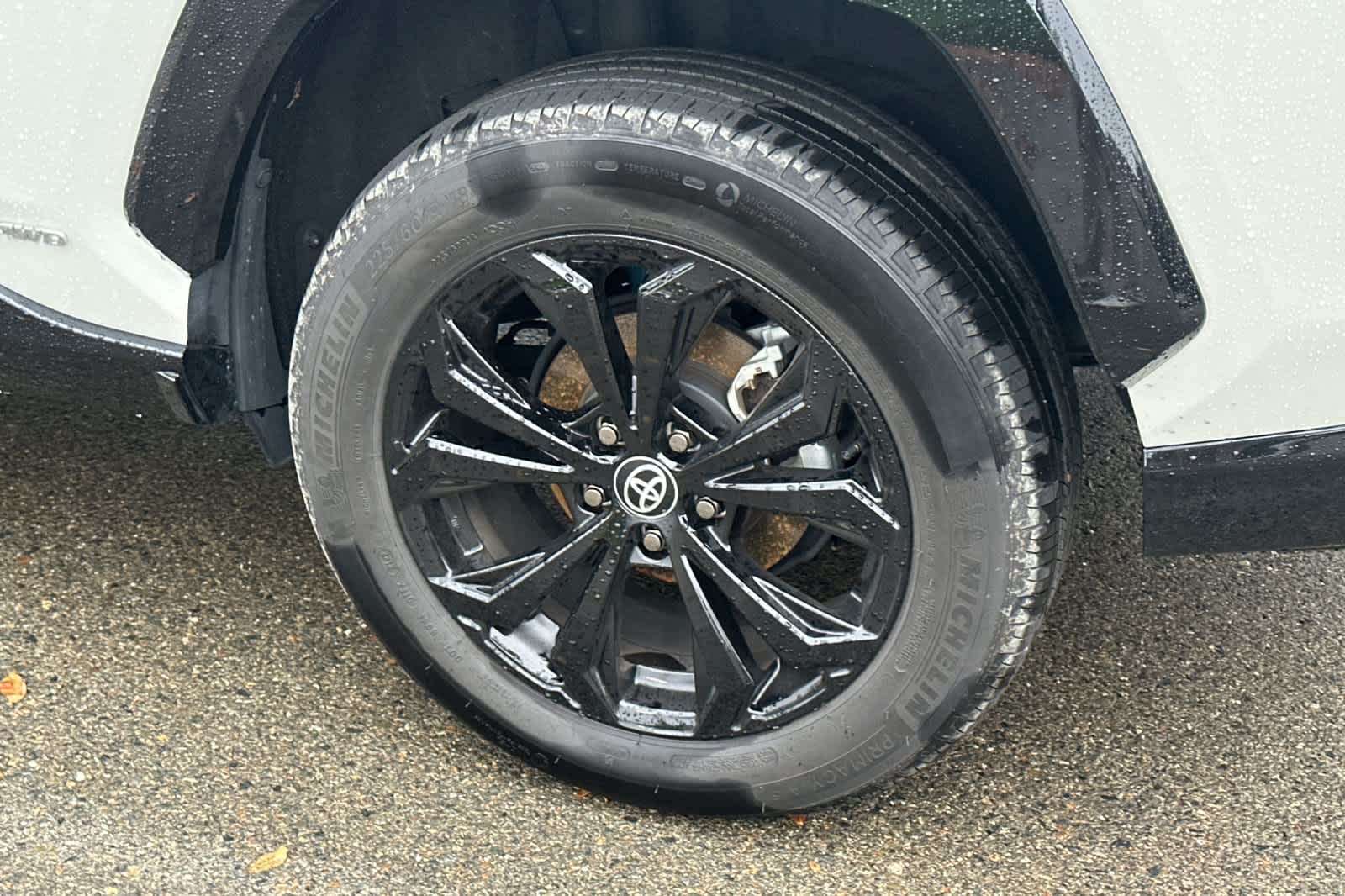 Thumbnail: 2022 Toyota RAV4 - 18