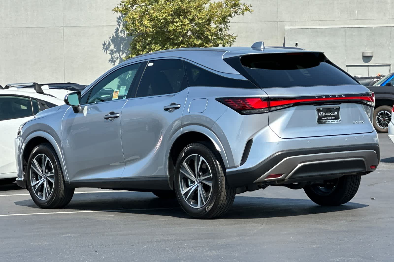 Thumbnail: 2025 Lexus RX - 7