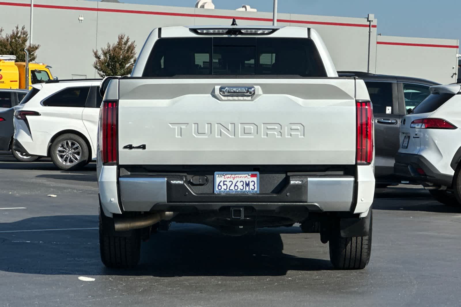 Thumbnail: 2022 Toyota Tundra - 8