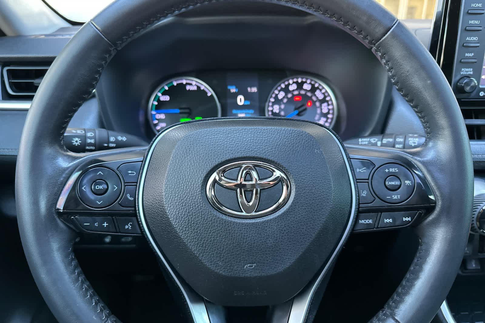 Thumbnail: 2020 Toyota RAV4 - 25