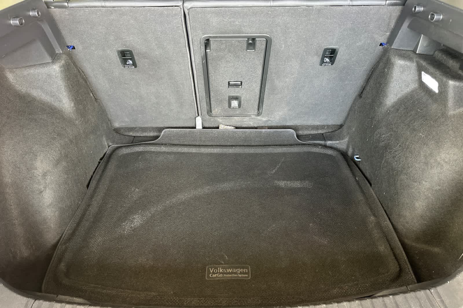 Thumbnail: 2024 Volkswagen Taos - 16