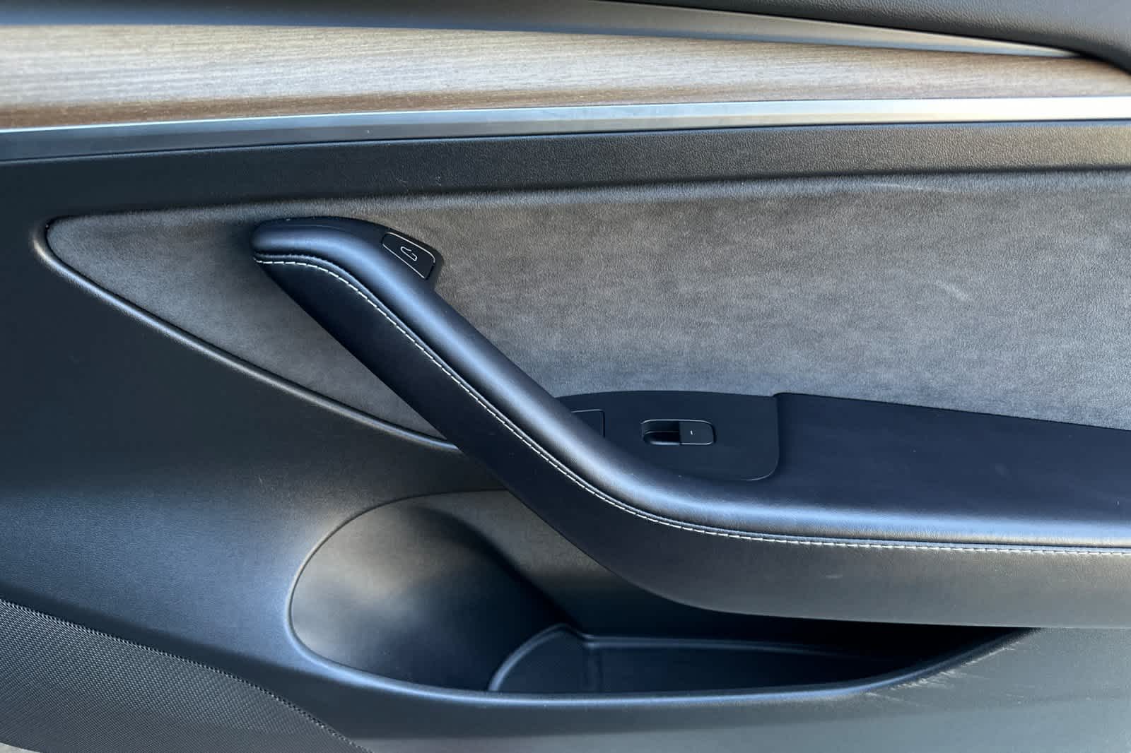 Thumbnail: 2023 Tesla Model 3 - 18