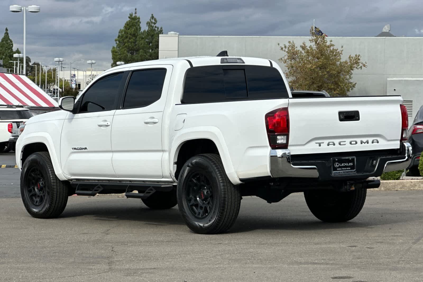 Thumbnail: 2020 Toyota Tacoma - 7