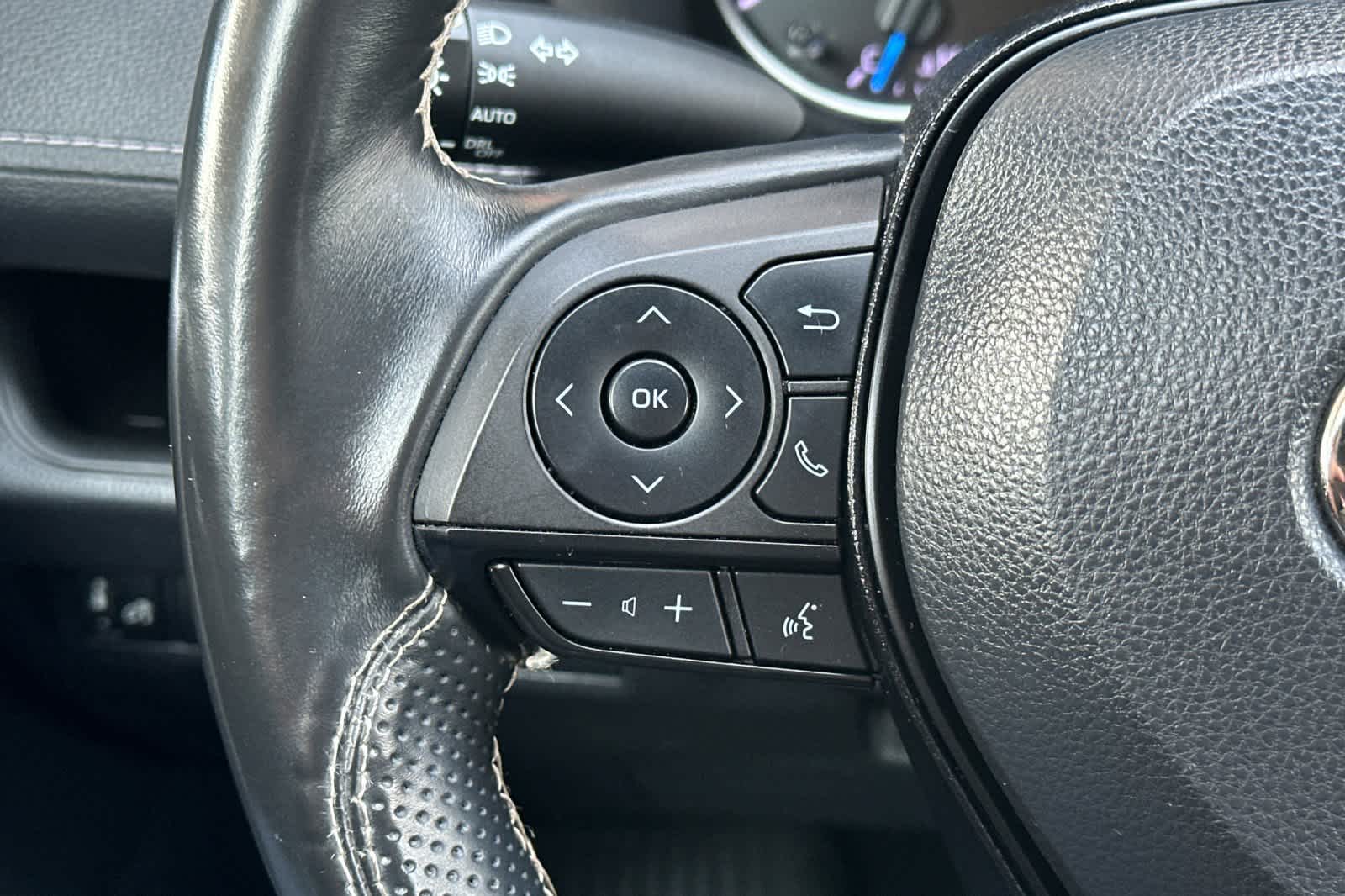 Thumbnail: 2022 Toyota RAV4 - 26