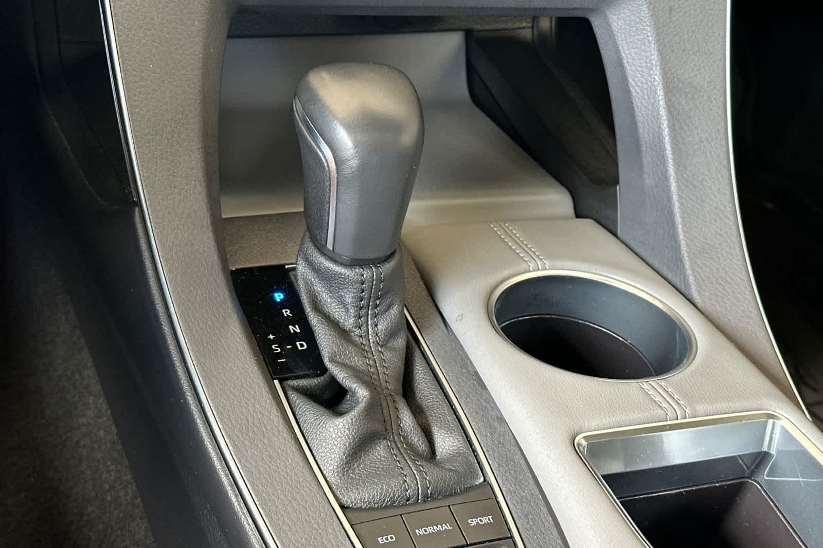 Thumbnail: 2021 Toyota Avalon - 23