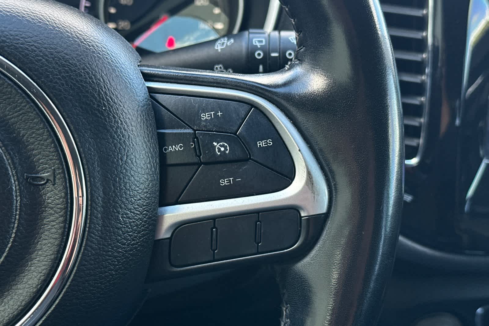 Thumbnail: 2021 Jeep Compass - 27