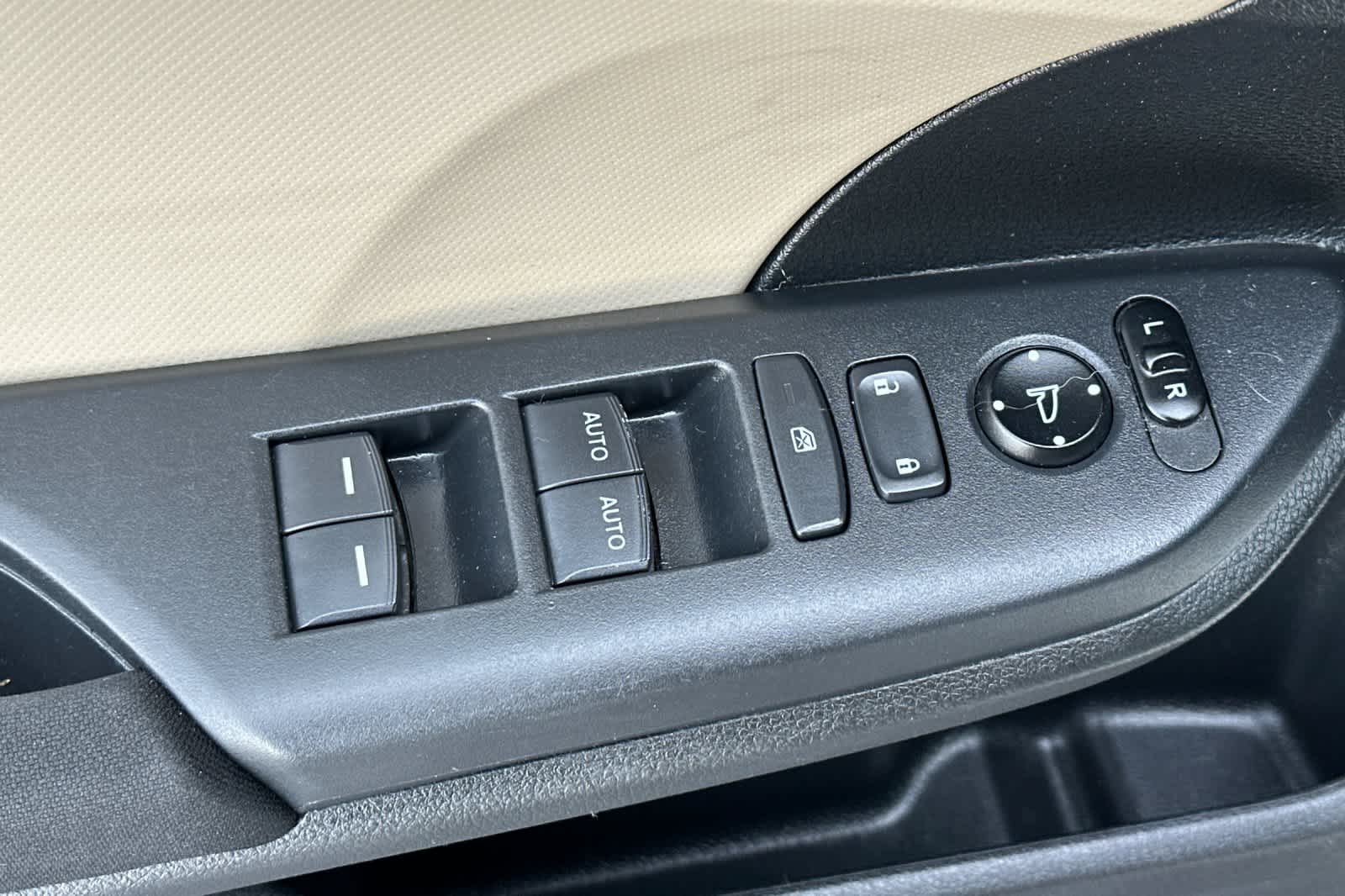 Thumbnail: 2017 Honda Civic - 13