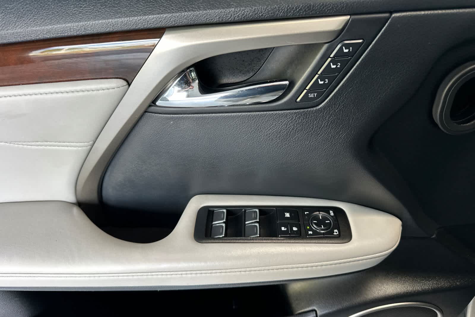 Thumbnail: 2019 Lexus RX - 12
