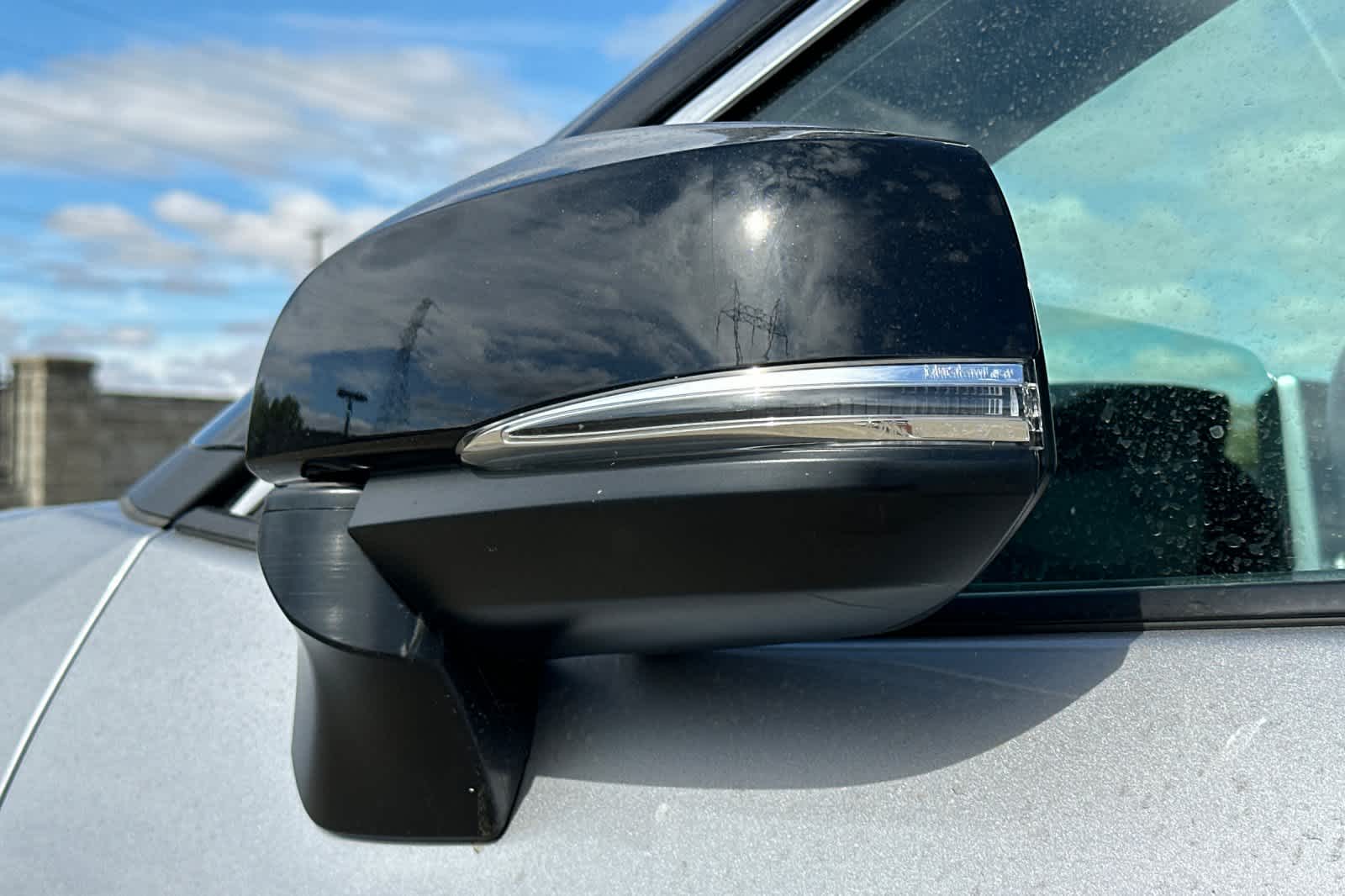 Thumbnail: 2021 Toyota RAV4 - 20