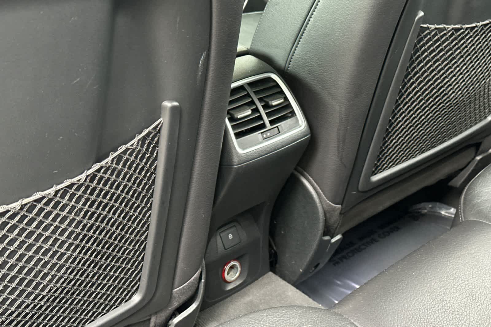 Thumbnail: 2015 Audi Q3 - 14