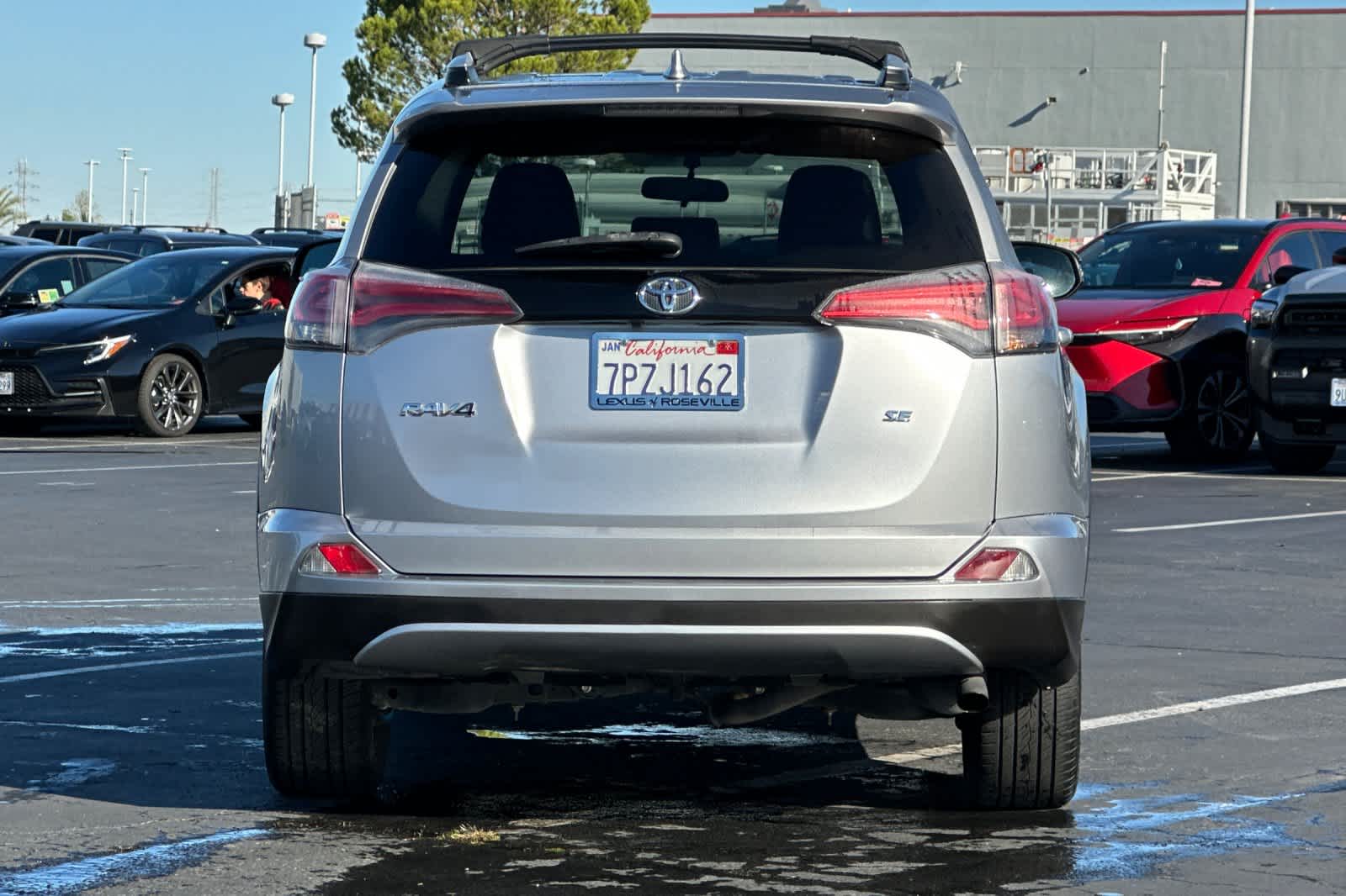 Thumbnail: 2016 Toyota RAV4 - 8