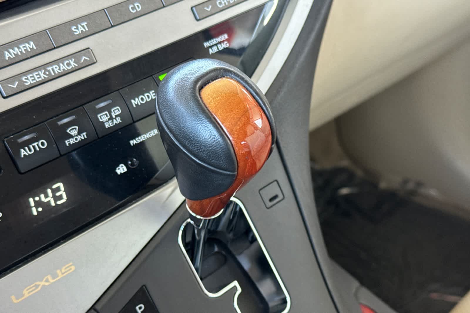 Thumbnail: 2011 Lexus RX - 24