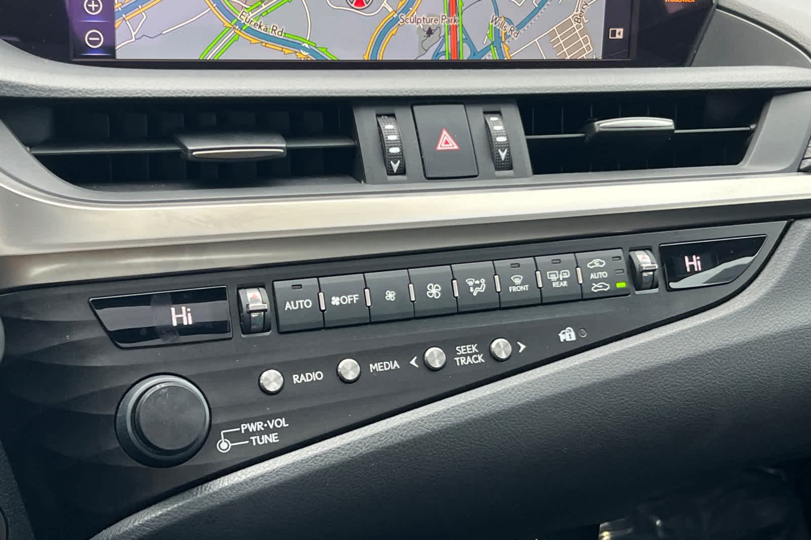 Thumbnail: 2019 Lexus ES - 22