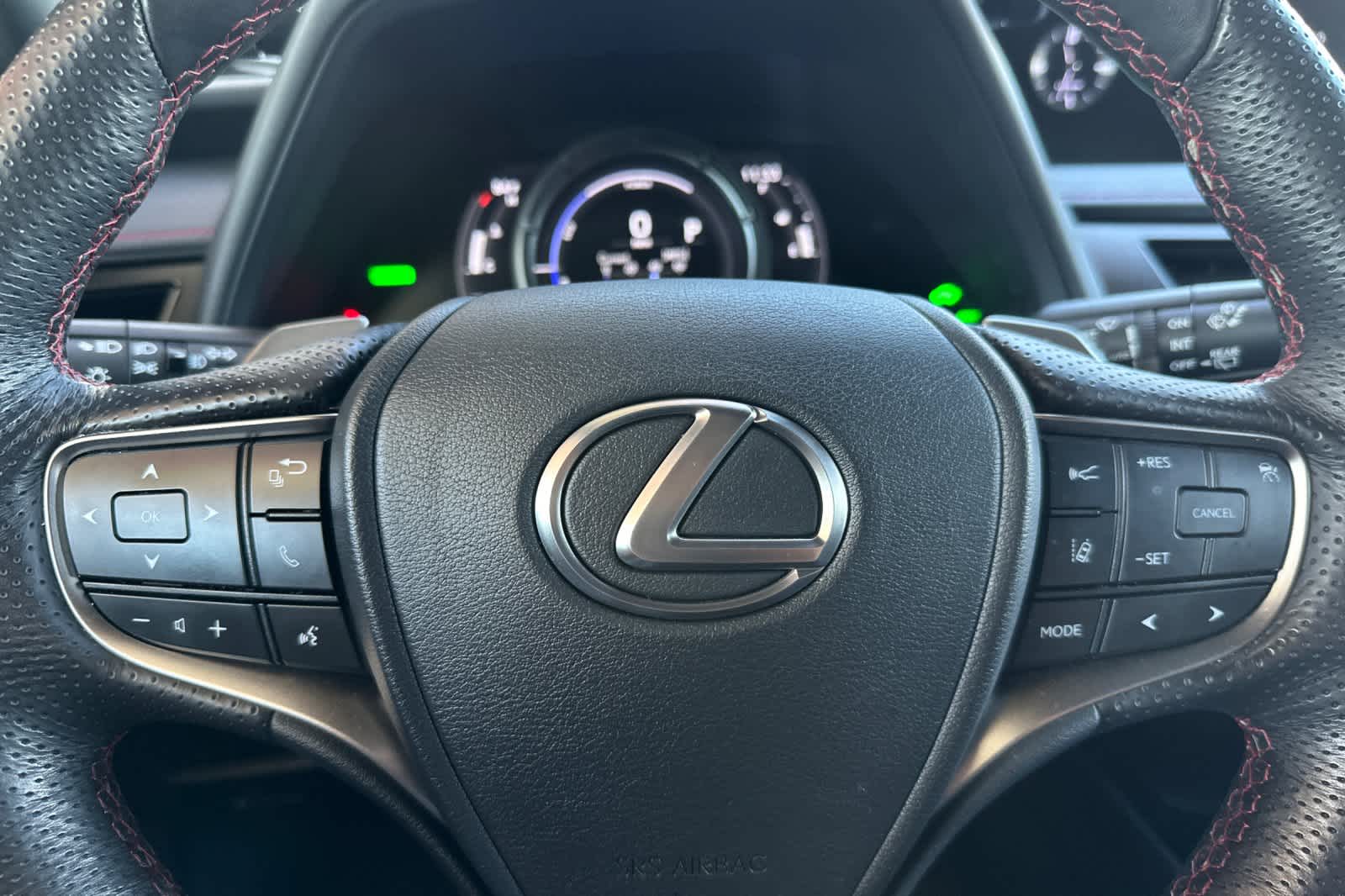 Thumbnail: 2019 Lexus UX - 25